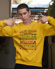 Load image into Gallery viewer, Perfect Gift For Husband Christmas Punch You In The Threat Sweatshirt