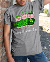 Load image into Gallery viewer, Pig Wear Plaid Shirt And Top Hat St Patrick's Day Gift Guys Tee