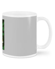 Load image into Gallery viewer, Weimaraner And Baby Yoda Shamrock St. Patrick's Day Color Changing Mug Mug

