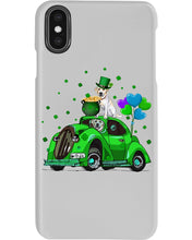 Load image into Gallery viewer, Labrador Green Car Pot Of Gold St Patrick's Day Gift For Dog Lovers Phone case

