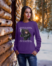 Load image into Gallery viewer, Nacido En Agosto Tome Una Pruera De Ad Birthday Gift Sweatshirt
