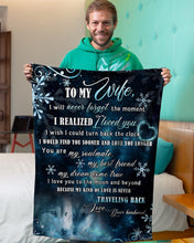Load image into Gallery viewer, Love You To The Moon Snowflake Gift For Wife Fleece Blanket
