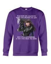 Load image into Gallery viewer, Nacido En Agosto Tome Una Pruera De Ad Birthday Gift Sweatshirt

