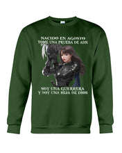 Load image into Gallery viewer, Nacido En Agosto Tome Una Pruera De Ad Birthday Gift Sweatshirt
