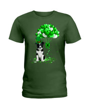 Load image into Gallery viewer, Border Collie Patrick Balloons St. Patrick's Day Color Changing Mug Ladies Tee
