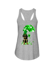 Load image into Gallery viewer, Black And Tan King Charles Spaniel St. Patrick's Day Color Changing Mug Ladies Flowy Tank
