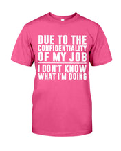 Load image into Gallery viewer, I Don't Know What I'm Doing Black And White Printed Mug Guys Tee
